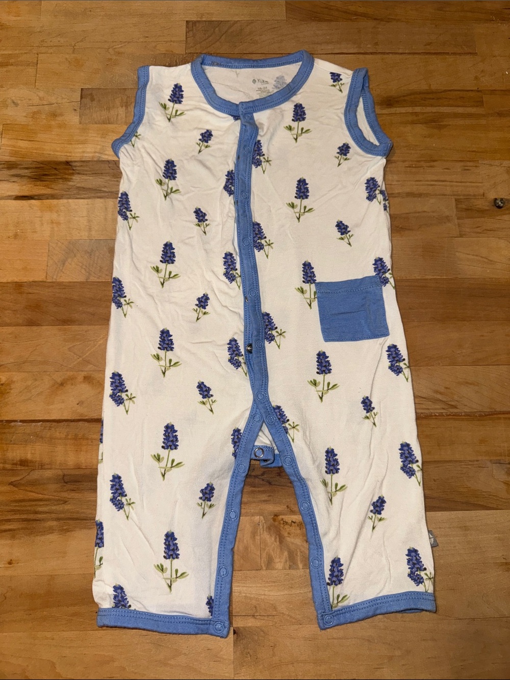 Kyte BABY White Sleeveless Sleep Sack with Blue Floral Print